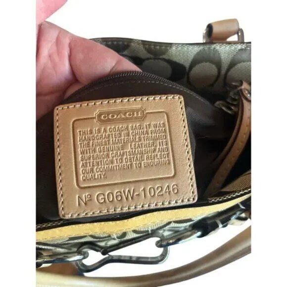 Coach Vintage Signature Canvas and Leather Shoulder Bag - Picture 5 of 16